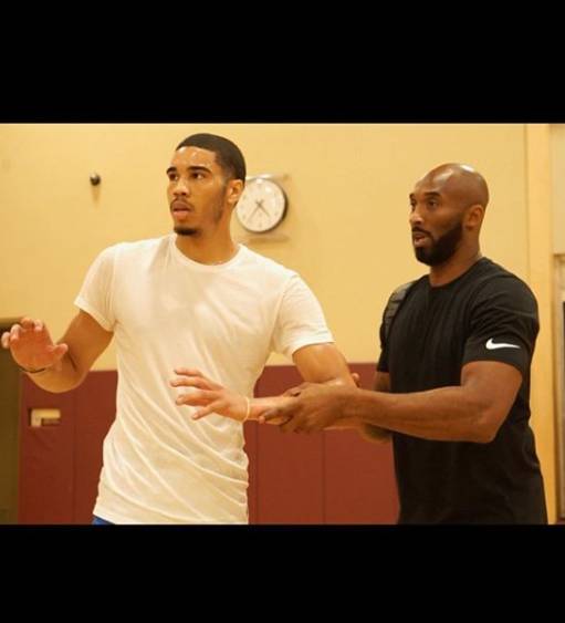 世界杯安装教程-塔图姆：科比去世后有人试图诋毁他的职业生涯 这种行为是懦弱的