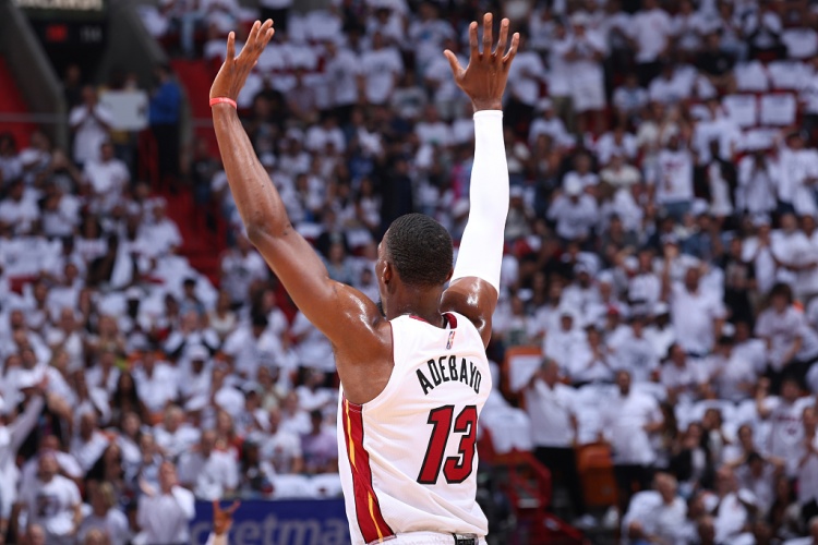 世界杯直播app安装-韦德：人们想象中的83分该是暴扣&amp;干拔&amp;各种高难度 而不是43罚球