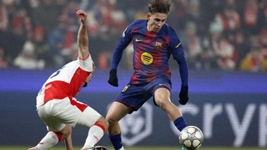 世界杯直播app安装-本赛季已参与20球!20岁中场炸裂崛起,成巴萨新核