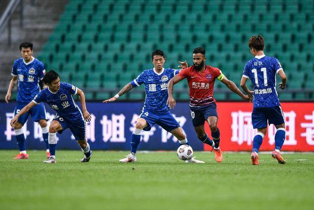 世界杯官网入口-张外龙祝贺球员创造奇迹 3球大逆转找回重庆精神